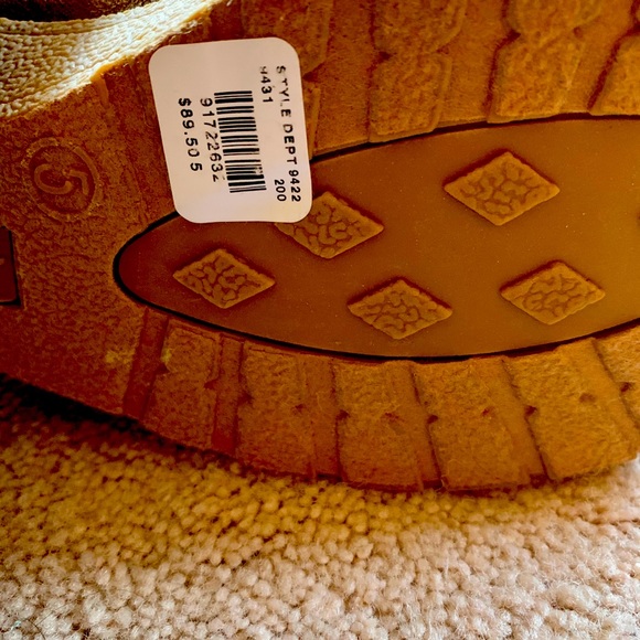 Sherpa style brown high lace boots (NEW) - Picture 4 of 4